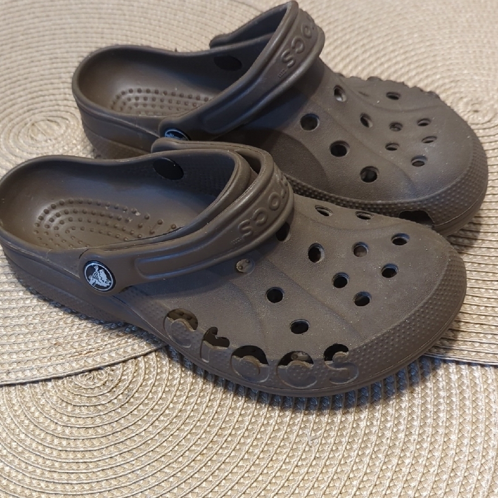 CROCS Brown Mules with Ventilation and Textured Footbed